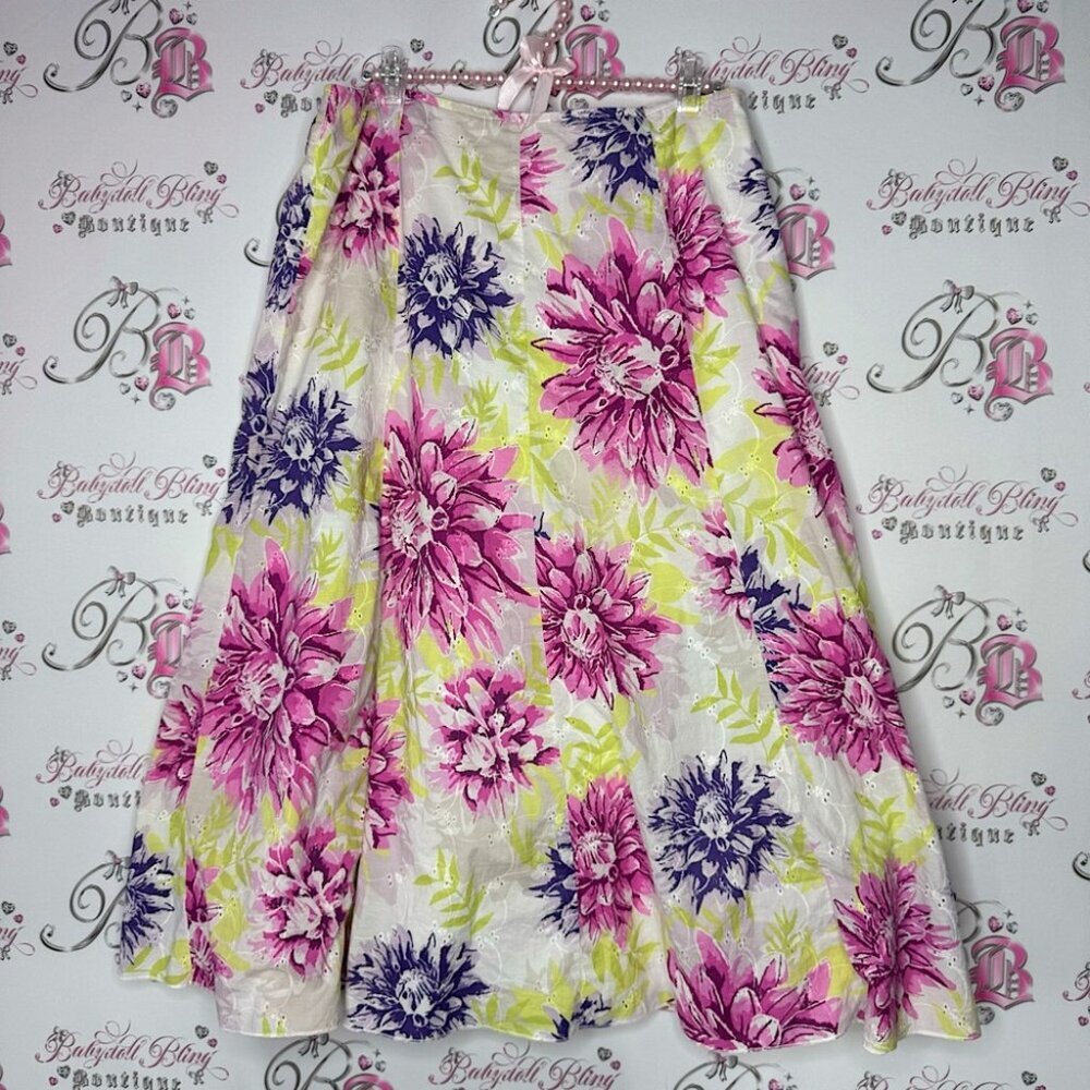 M&S classic skirt crochet pattern throughout flowers white green pink purple